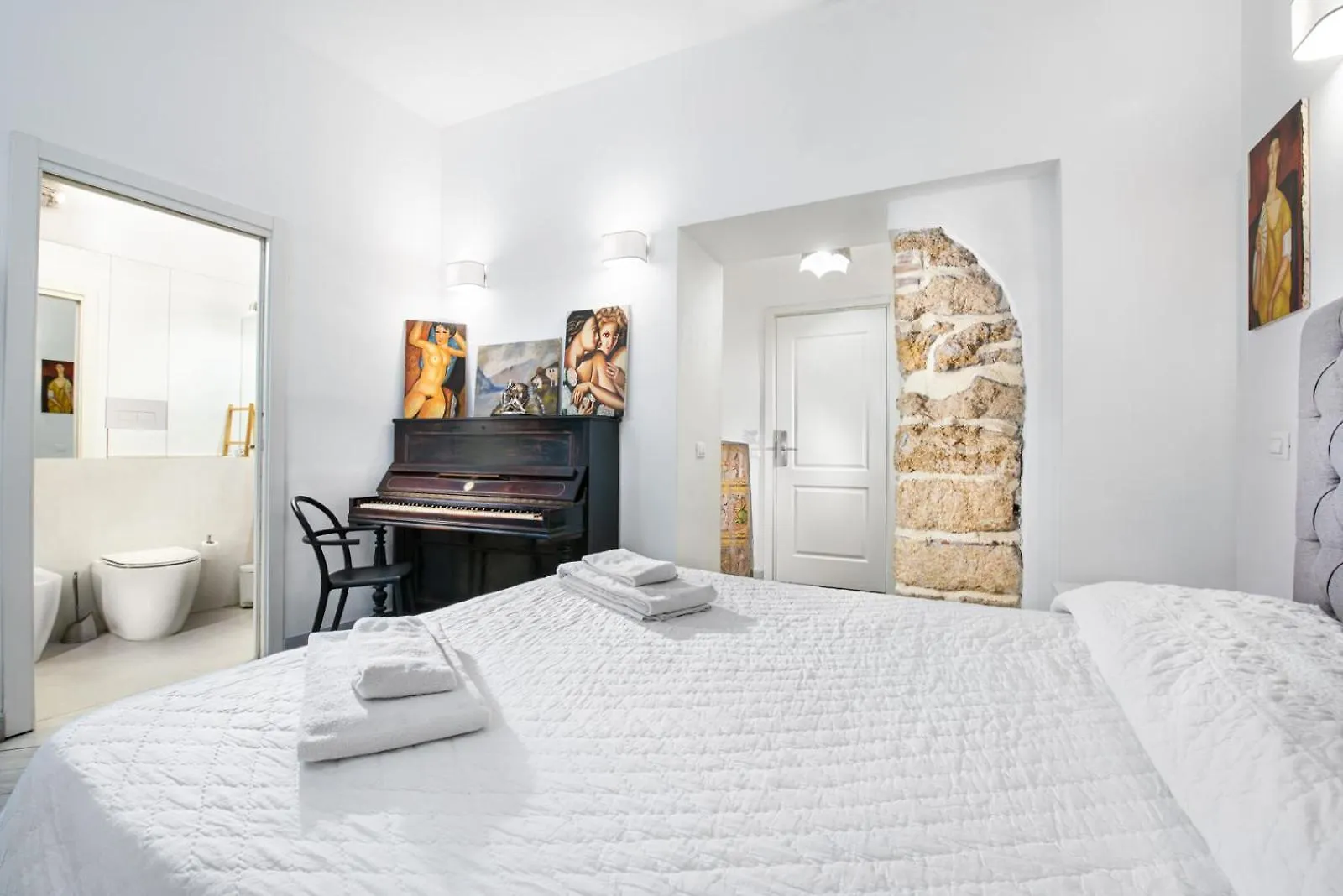 Porta Di Castro Boutique Hotel Palermo 4*,  Italy
