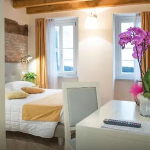 Guest house La Corte Fiorita
