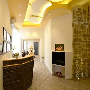 *1*7*4* Via Roma Bed & Breakfast