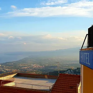 Panorama Di Sicilia קסטלמולה