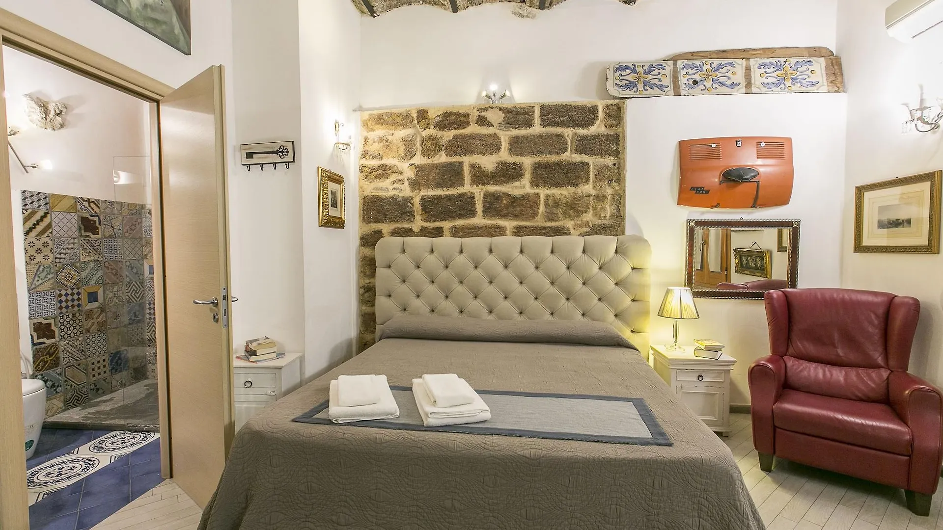 Porta Di Castro Boutique Hotel & Pool Palermo 3*,  Italy